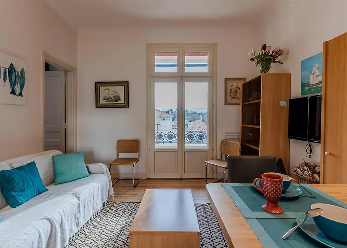 Centre: T2 A 20m De La Avec Parking - Fr-1-433-153 Apartment *